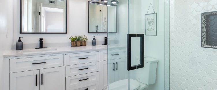 Consejos para escoger la mampara de vidrio perfecta para el baño